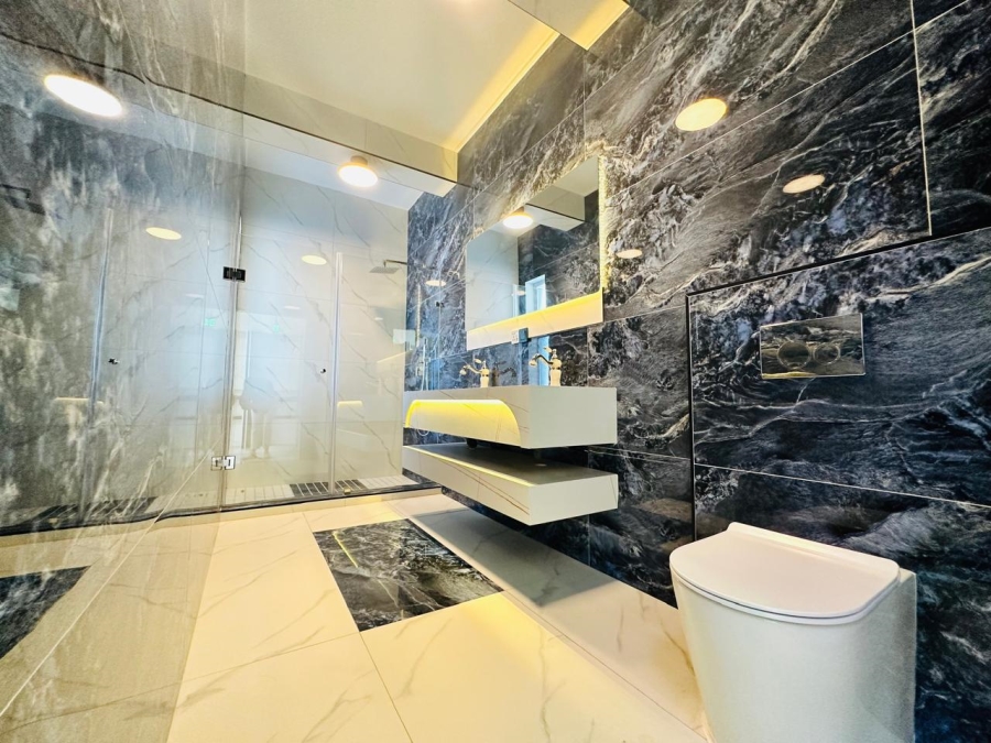 4 Bedroom Property for Sale in Sandown Western Cape